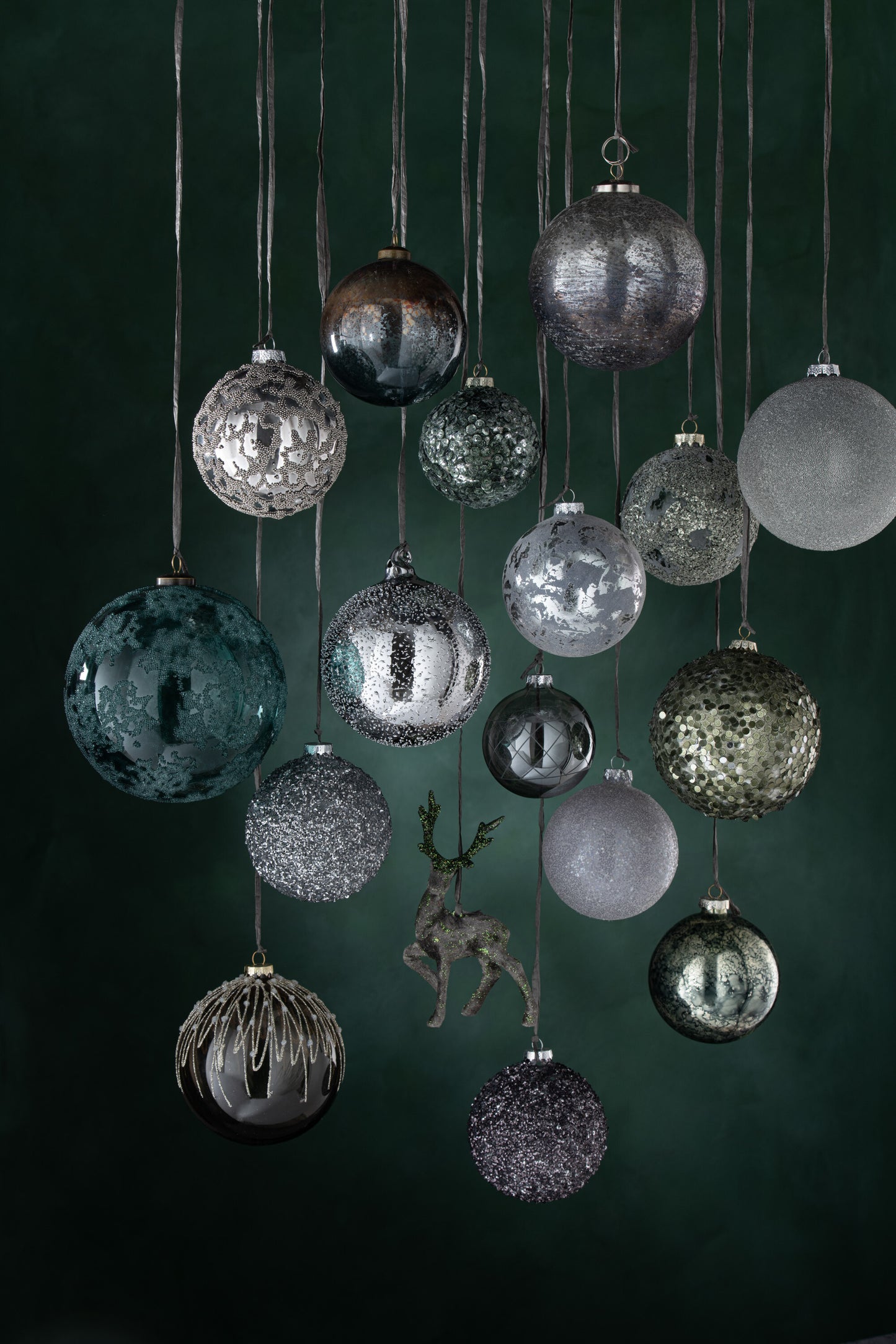 Doos Van 4 Kerstballen Paillettensuiker Mat Glas Donker Groen Medium