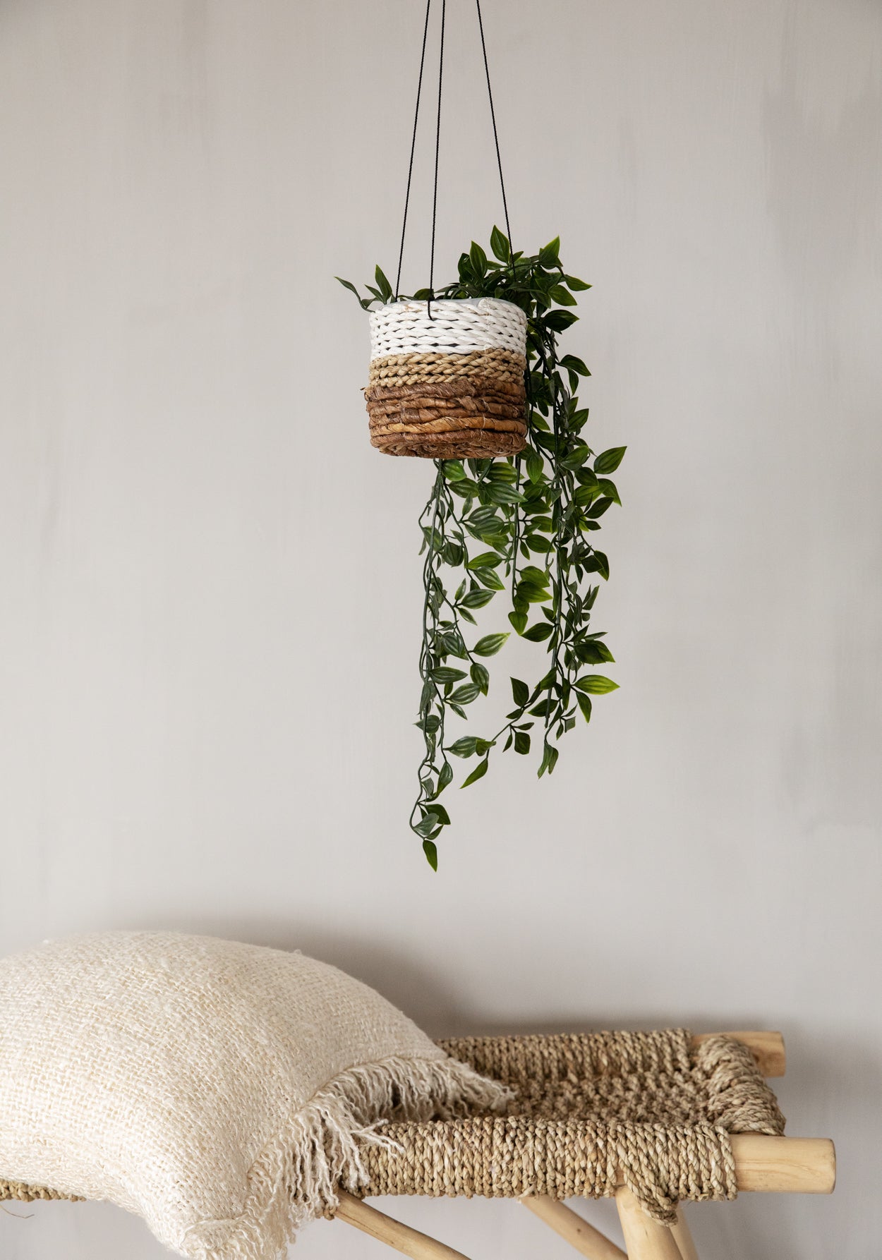 The Banana Leaf Plant Hanger - Natural White 